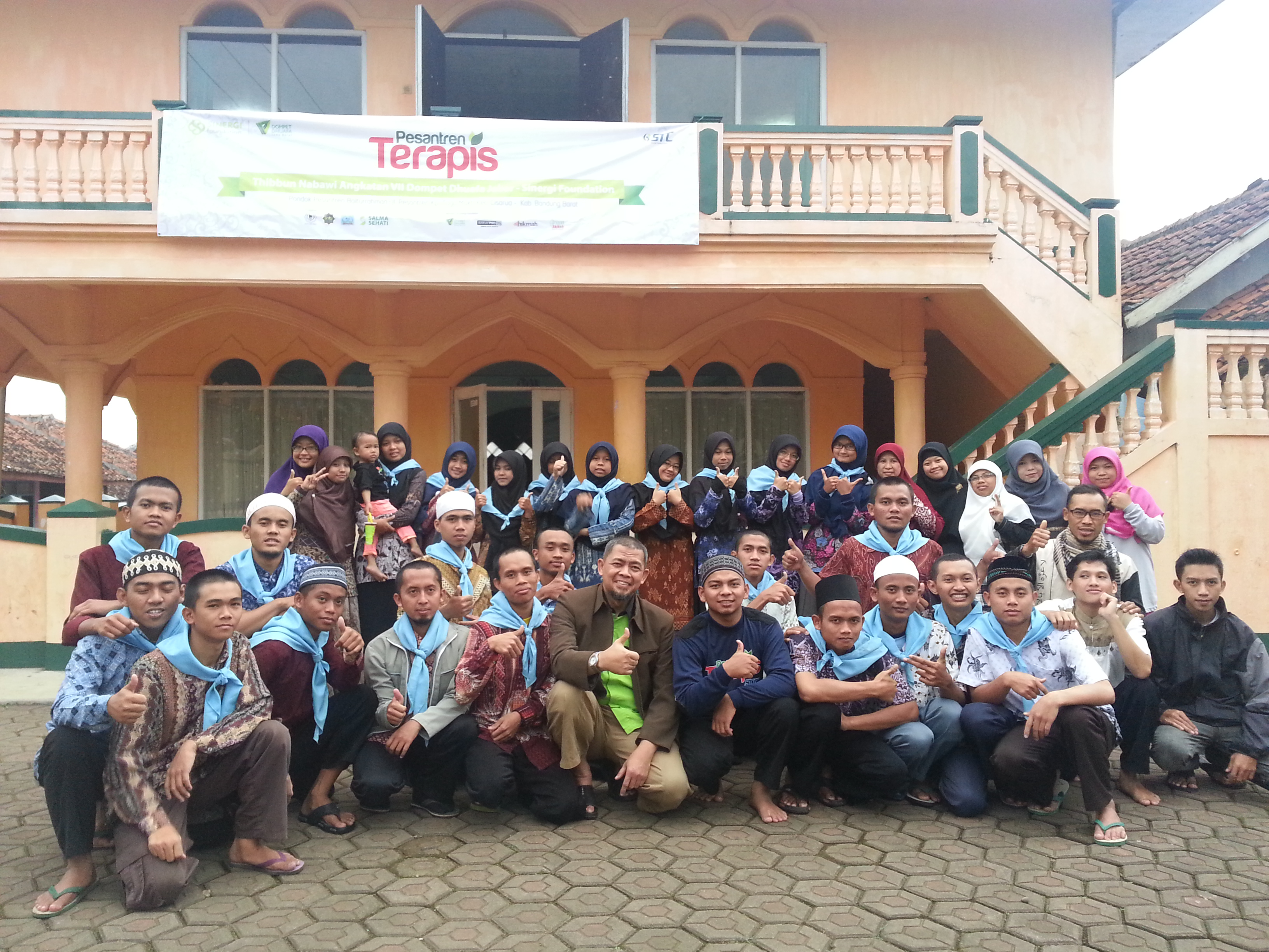 Bersama Pesantren Terapis Thibbunnabawi DDJabar
